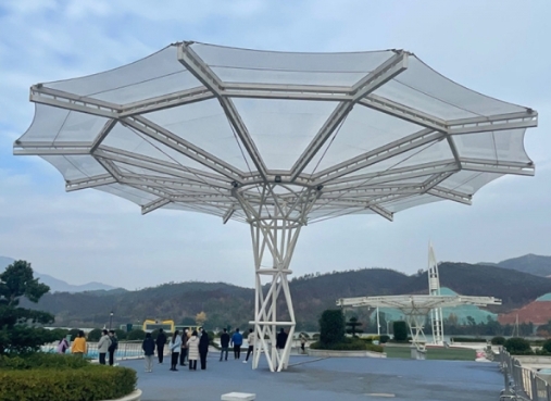 膜結(jié)構(gòu)雨棚的魅力何在？全面解析其優(yōu)勢與應(yīng)用